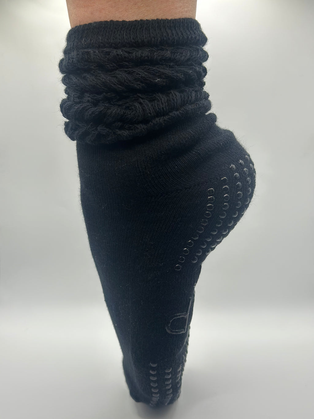 Black Beauty Pilates Scrunch Grip Sock