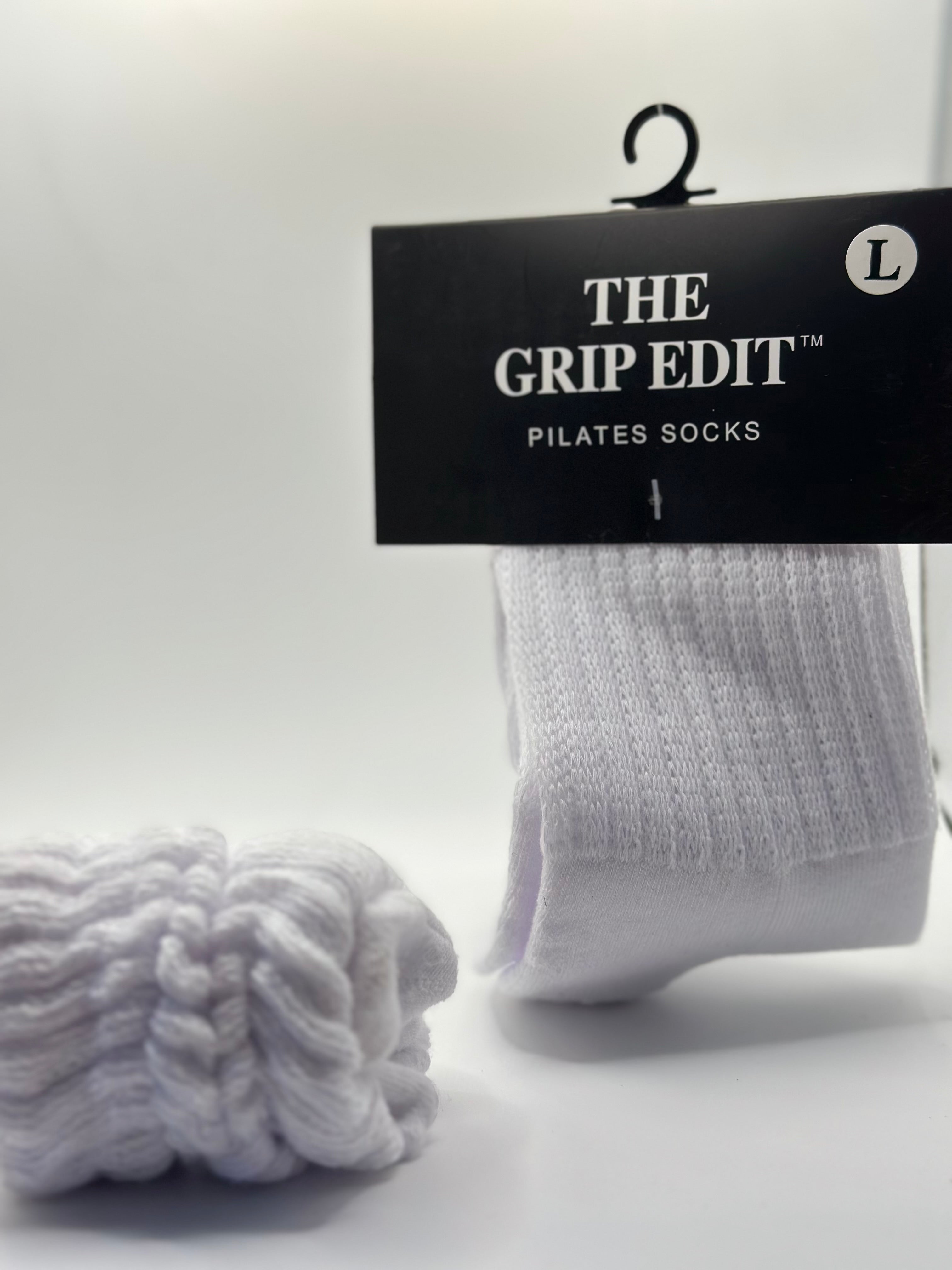 Classic Crisp White Scrunch Grip socks